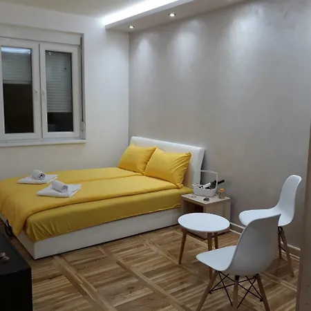 Sweet Yellow Appartement Belgrade
