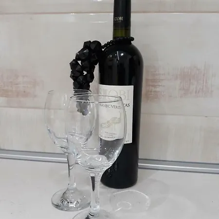 Sweet Yellow Apartment *